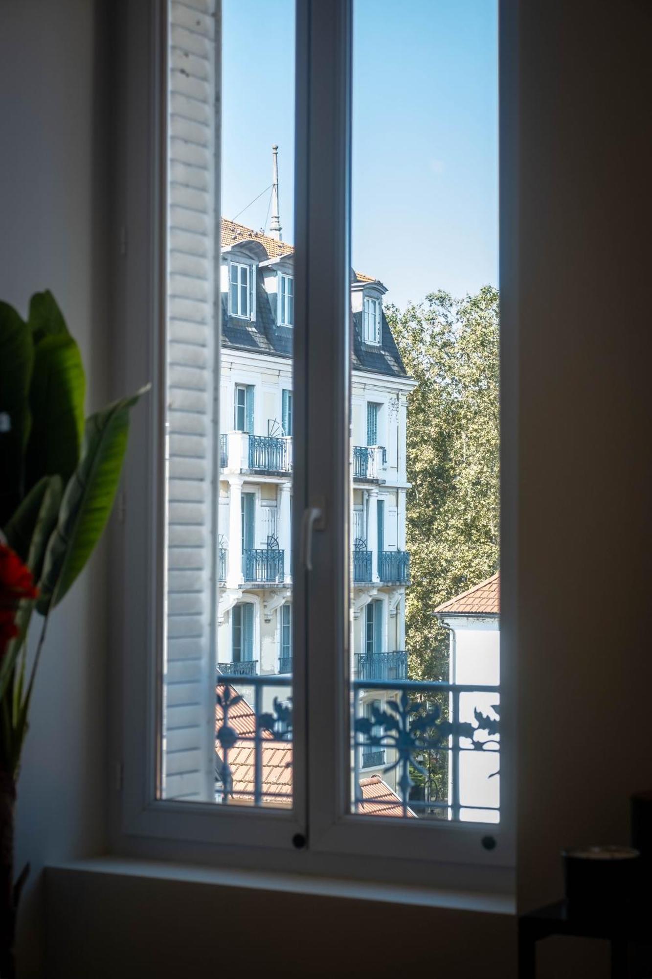 Le Napoleon Apartment *