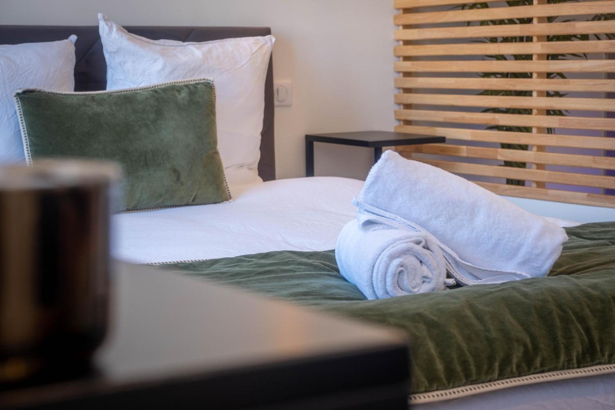 Le Napoleon Apartment